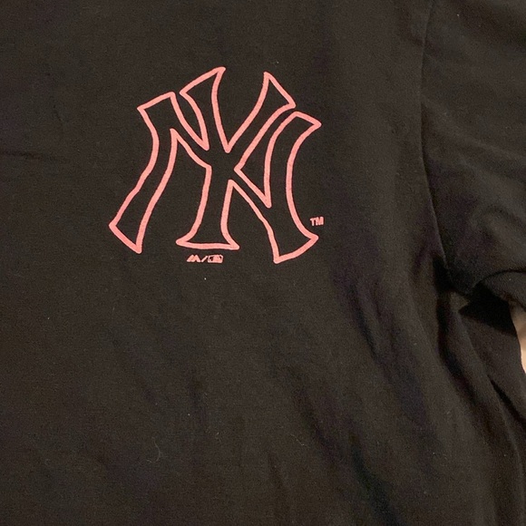 New York Yankees shirt - Picture 2 of 2